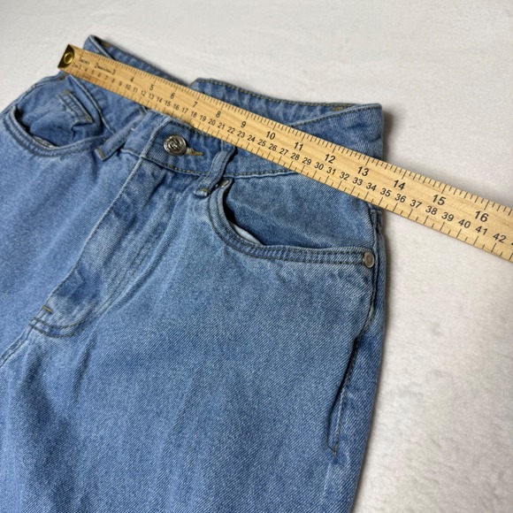 PrettyLittleThing Light Wash Denim High Waisted Barrel Jeans Women US 4 - Picture 4 of 6